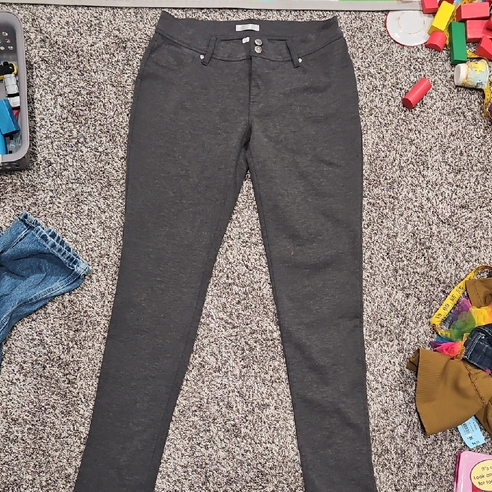 Vanity Women's Charcoal Skinny. Faux pockets. Have some stretch
